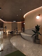 May De Ville Corner Hotel