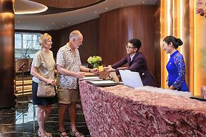 May De Ville Corner Hotel