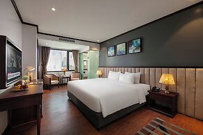 May De Ville Corner Hotel