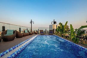 May De Ville Corner Hotel