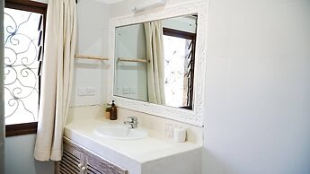 Relaxing Beach Front Villa