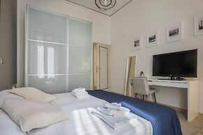 Synagogue Suite-Hosted by Sweetstay