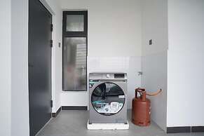 Lux Suites Platinum Oak Residency