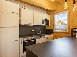 Modern Chalet With Whirlpool