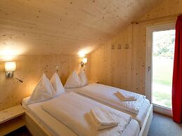 Modern Chalet With Whirlpool