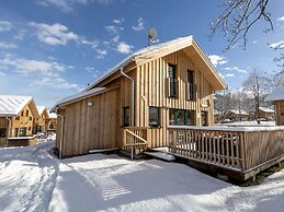 Modern Chalet With Whirlpool