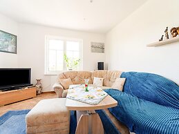 Apartment In Petersberg With Garden