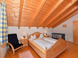 Spacious Holiday Home With Garden