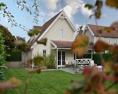 Spacious Holiday Home With Sauna Near Beach