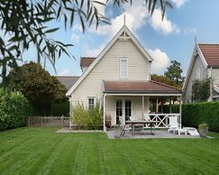 Spacious Holiday Home With Sauna Near Beach