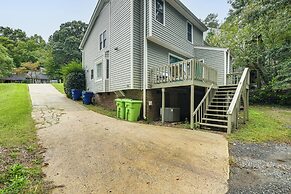 Pet-friendly Townhome in Raleigh w/ Deck!