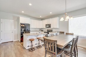 8 Mi to Loveland Aquarium: Mtn Home in Herriman!