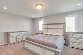 8 Mi to Loveland Aquarium: Mtn Home in Herriman!