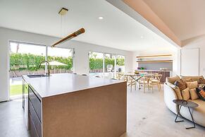 ~ 4 Mi to Dtwn: Dog-friendly Palm Springs Oasis!