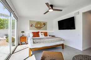 ~ 4 Mi to Dtwn: Dog-friendly Palm Springs Oasis!