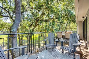 < 1 Mi to Seabrook Island Beach: Sunny Retreat!