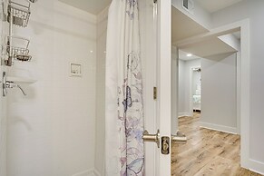 < 1 Mi to Seabrook Island Beach: Sunny Retreat!