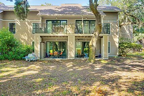 < 1 Mi to Seabrook Island Beach: Sunny Retreat!