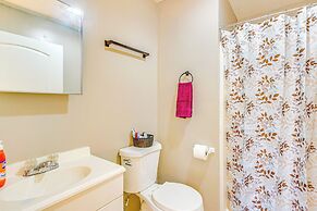 1 Mi to Paddock Mall & Downtown: Ocala Abode!