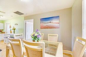 1 Mi to Paddock Mall & Downtown: Ocala Abode!