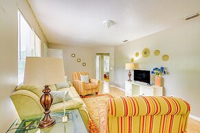 1 Mi to Paddock Mall & Downtown: Ocala Abode!