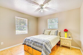 1 Mi to Paddock Mall & Downtown: Ocala Abode!