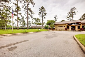 Lake Conroe Condo w/ Pool Access + Balcony!
