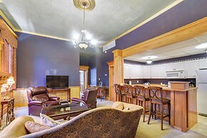 Yankton Apt: 1 Mi to Mount Marty University!