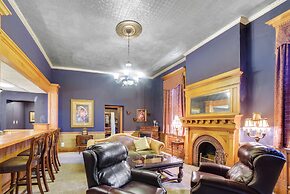 Yankton Apt: 1 Mi to Mount Marty University!