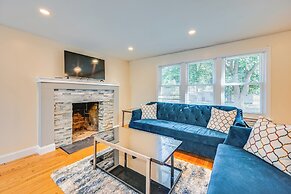 7 Mi to Forest Park: Springfield Home w/ Yard