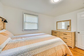 7 Mi to Forest Park: Springfield Home w/ Yard
