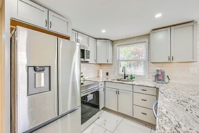 7 Mi to Forest Park: Springfield Home w/ Yard
