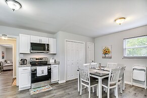 1 Mi to Beach: Home w/ Patio & Grill in Hampton!