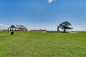 1 Mi to Beach: Home w/ Patio & Grill in Hampton!