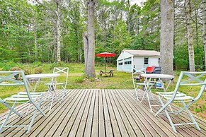 Gloversville Getaway w/ Grill: 5 Mi to Water!