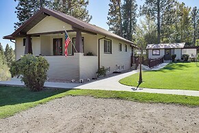 Mtn-view Stevensville Cottage: Hike, Fish, Explore