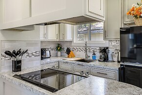 Mtn-view Stevensville Cottage: Hike, Fish, Explore