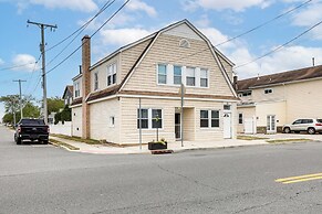 2 Blocks to Beach: Apt w/ Grill in Ocean Gate!