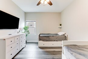 2 Blocks to Beach: Apt w/ Grill in Ocean Gate!