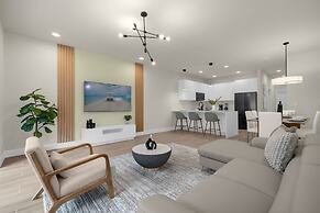 Upstay - Townhouse With Private Pool and Foosball