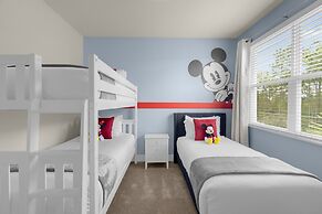 Upstay - Townhouse With Private Pool and Foosball