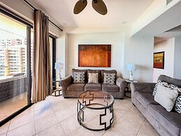 Beach Bliss Retreat 2BR Beachfront Condo