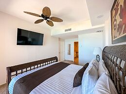 Beach Bliss Retreat 2BR Beachfront Condo