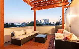Sophisticated Urban Retreat With Skyline Views 3 Bedroom Home