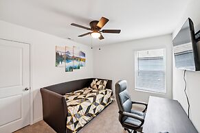 Charming Getaway Perfect For Relaxation 3 Bedroom Home