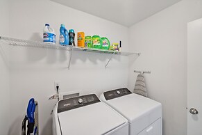 Charming Getaway Perfect For Relaxation 3 Bedroom Home