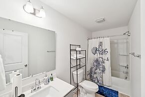 Charming Getaway Perfect For Relaxation 3 Bedroom Home