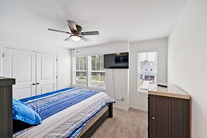 Charming Getaway Perfect For Relaxation 3 Bedroom Home