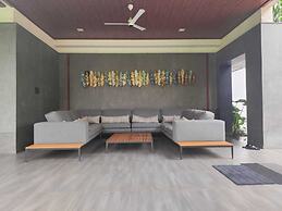 Narayani Revtree - Resort & Villa