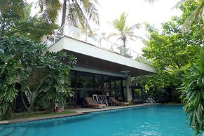 Narayani Revtree - Resort & Villa